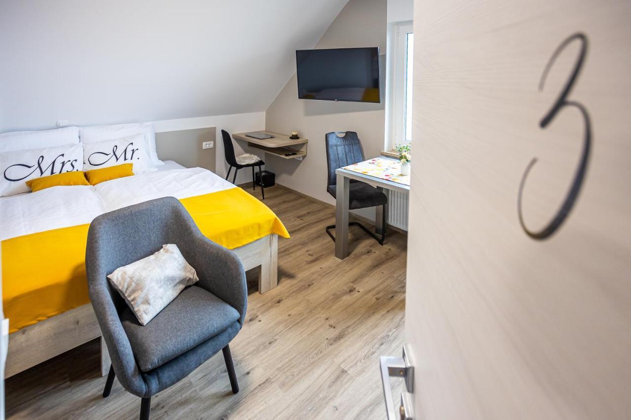 Apartmaji Pr Smolet Škofja Loka المظهر الخارجي الصورة