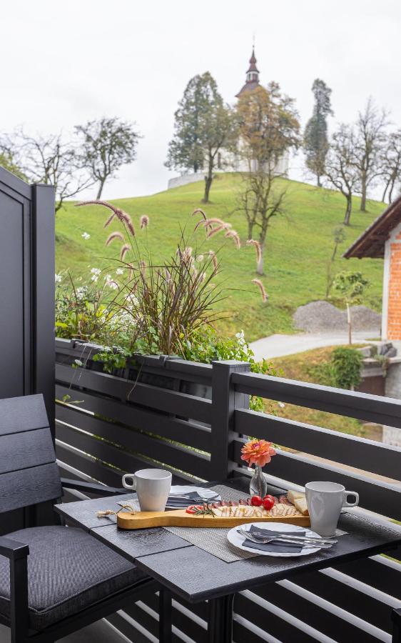 Apartmaji Pr Smolet Škofja Loka المظهر الخارجي الصورة